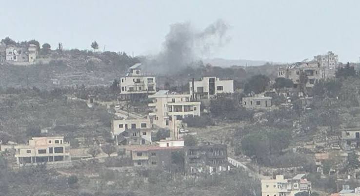 تفجير كبير لعدد من المنازل في حوشين عند الاطراف الغربية لميس الجبل