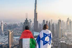 وزير الخارجية الإسرائيلي يقول إنه تحدث مع نظيره الإماراتي واتفقا على التعاون ضد "العناصر المتطرفة" التي تهدد الأمن والاستقرار الإقليميين