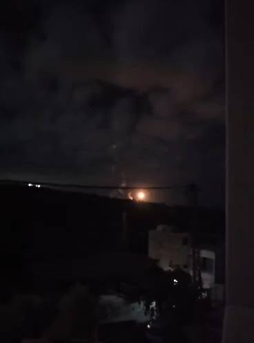 قنابل مضيئة إسرائيلية أُلقيت فوق مجدل زون والمنصوري ومحيطهما